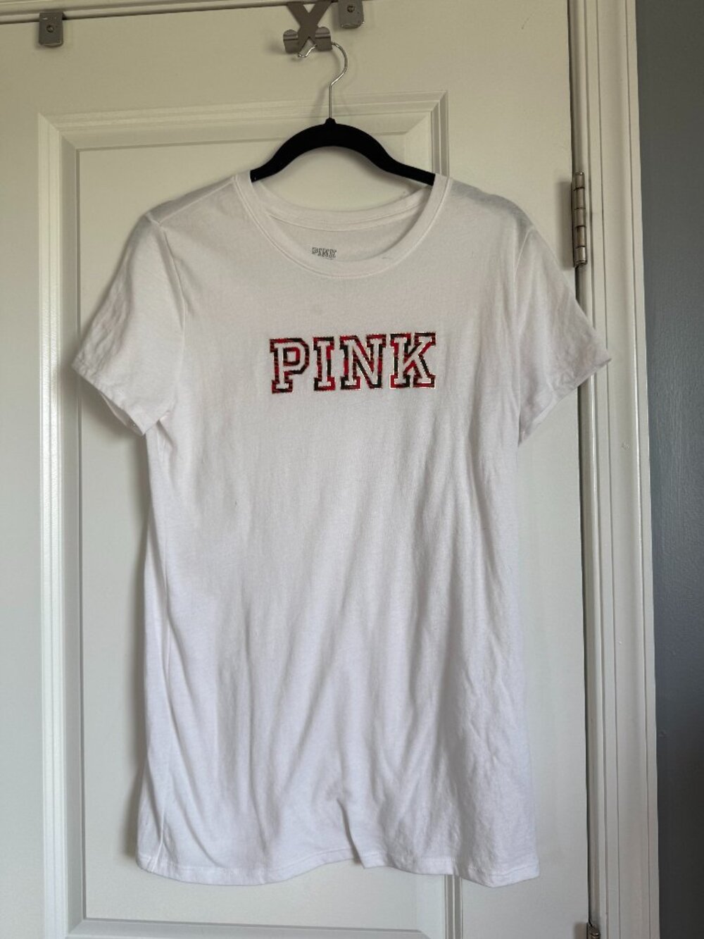 PINK Victoria's Secret Small White Plaid Logo Buffalo Short Sleeve Graphic Tee
